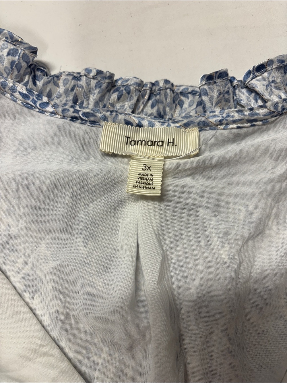 Pretty Light Blue Floral Ruffle-Trim Button Up Blouse - Picture 4 of 9